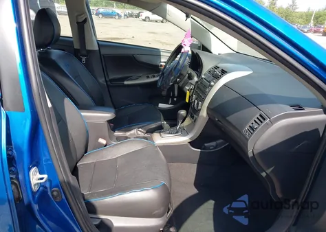 2010 Toyota Corolla S z USA, uszkodzony, nr VIN 2T1BU4EE5AC244095